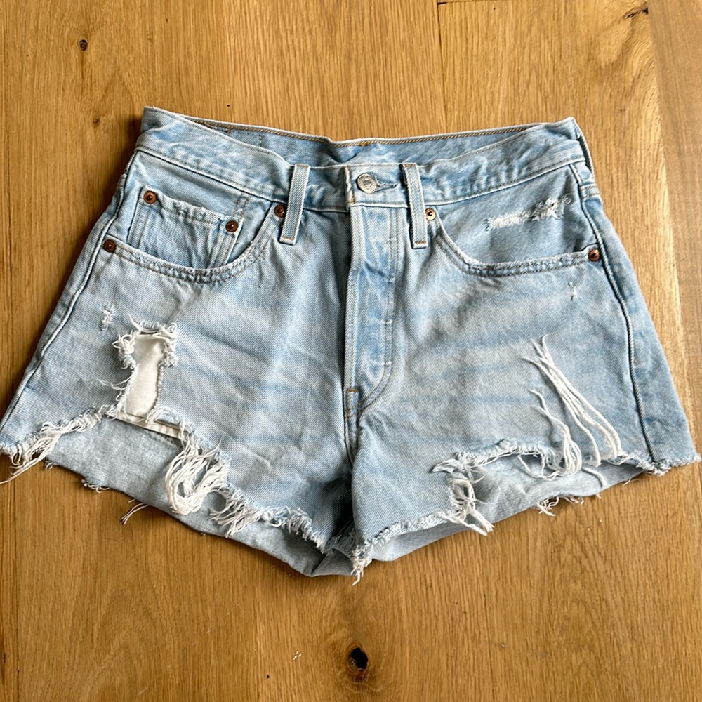 Levi shorts